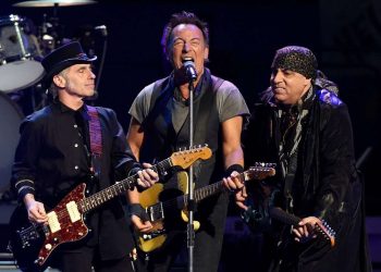 Bruce-Springsteen-ballena