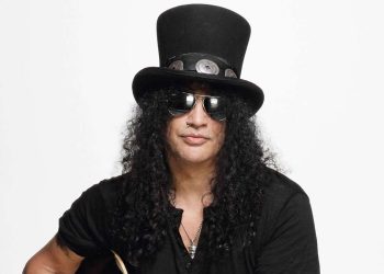 Roses-Slash-ballena