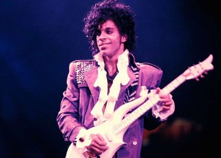 album-subasta-prince-ballena
