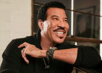 Lionel Richie: Confiesa que por una extraña enfermedad estuvo cerca de perder su voz